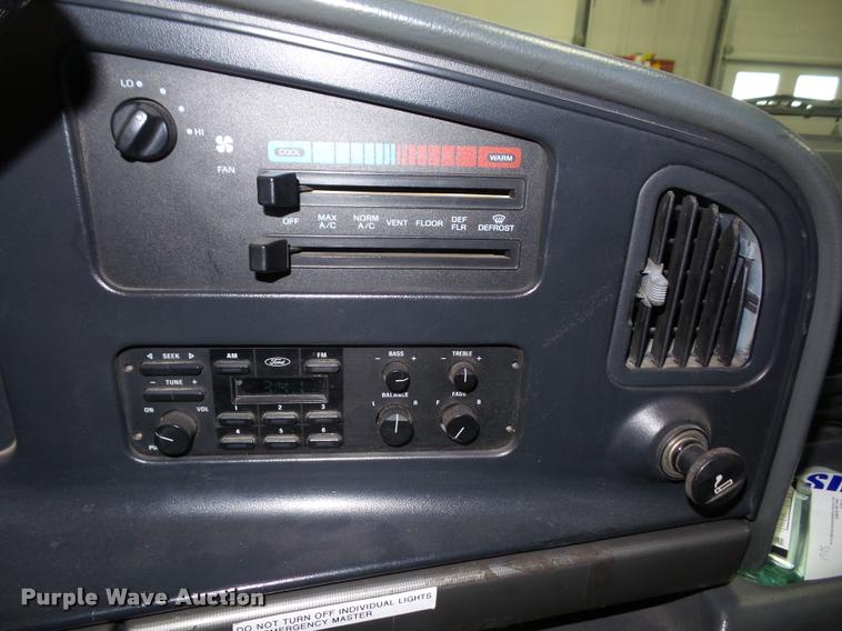 image for item DB2866 1994 Ford Econoline E350 ambulance