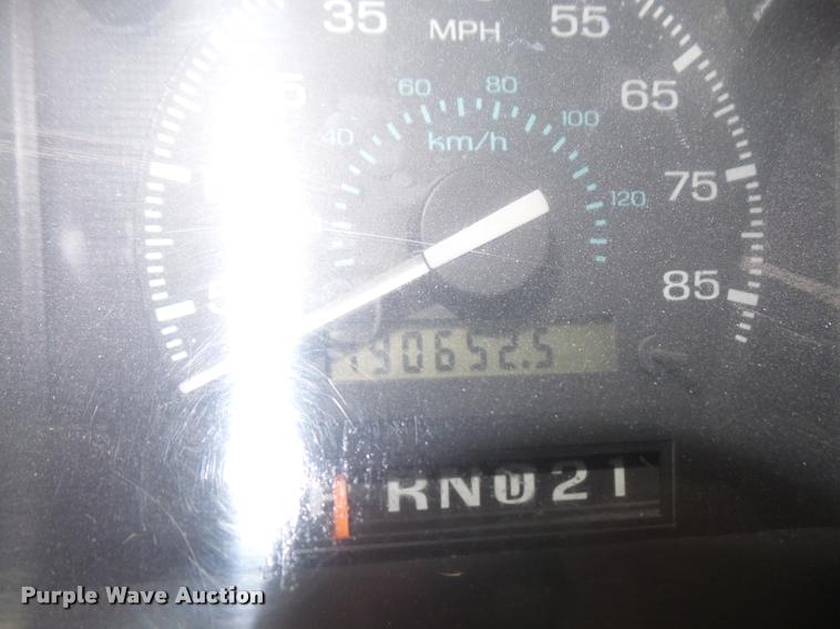 image for item DB2866 1994 Ford Econoline E350 ambulance