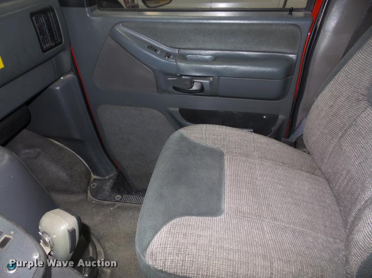 image for item DB2866 1994 Ford Econoline E350 ambulance