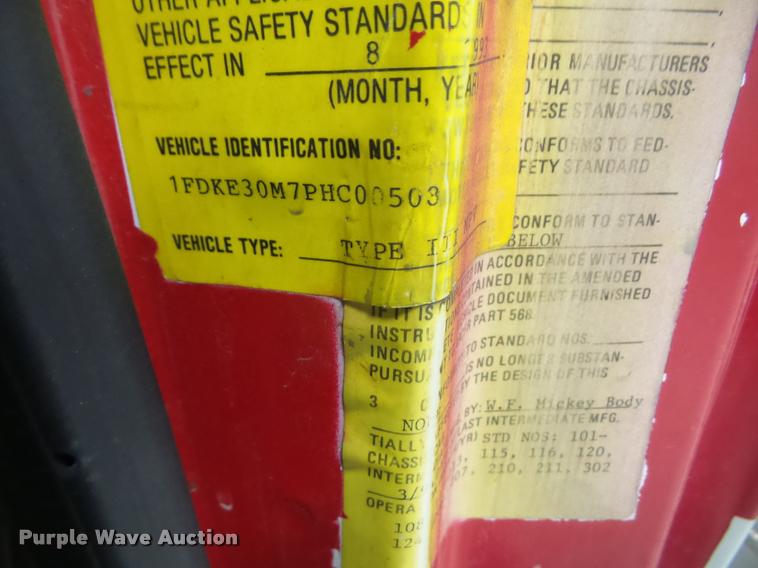 image for item DB2866 1994 Ford Econoline E350 ambulance