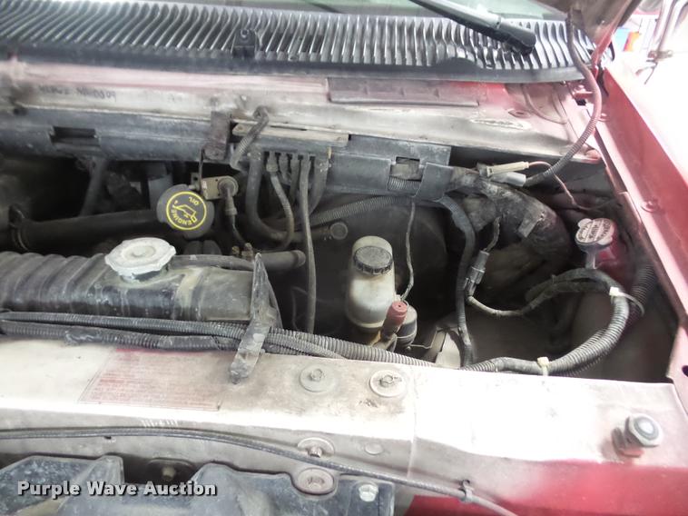 image for item DB2866 1994 Ford Econoline E350 ambulance