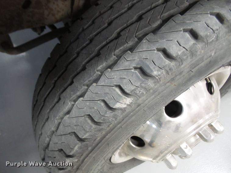 image for item DB2866 1994 Ford Econoline E350 ambulance