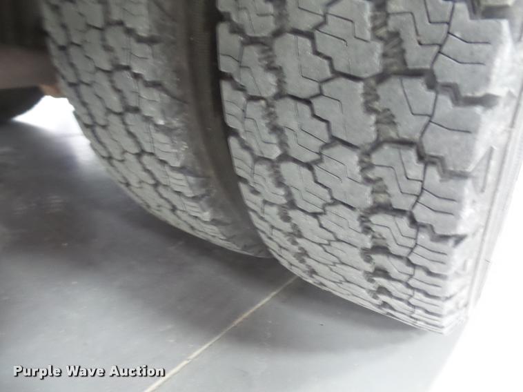 image for item DB2866 1994 Ford Econoline E350 ambulance