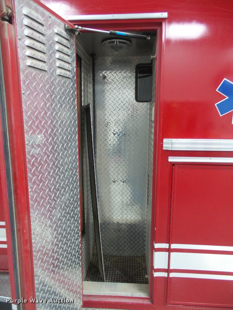 image for item DB2866 1994 Ford Econoline E350 ambulance