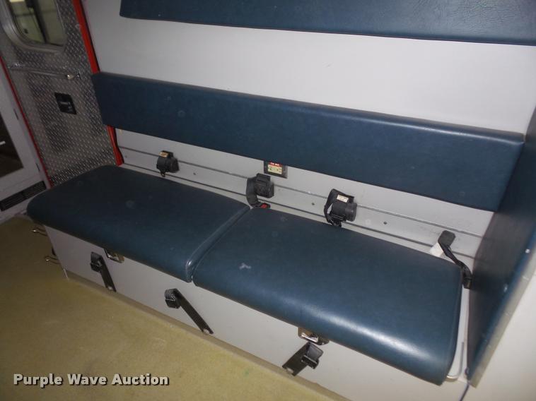 image for item DB2866 1994 Ford Econoline E350 ambulance