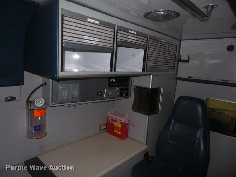 image for item DB2866 1994 Ford Econoline E350 ambulance