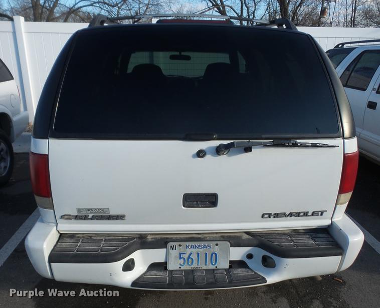 image for item DB2872 2000 Chevrolet Blazer SUV