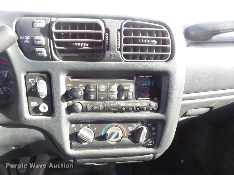 image for item DB2872 2000 Chevrolet Blazer SUV