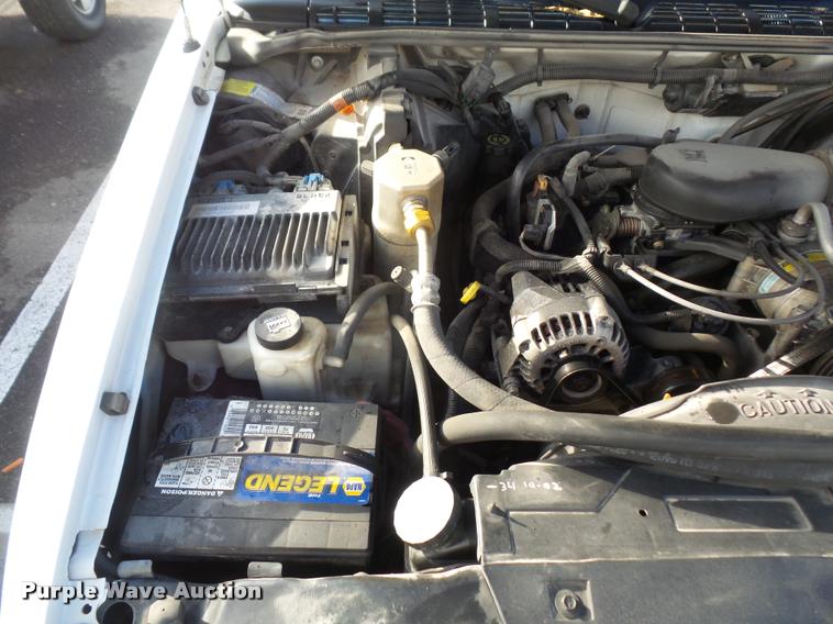 image for item DB2872 2000 Chevrolet Blazer SUV