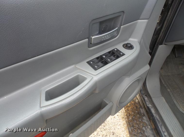 image for item DB2873 2006 Dodge Durango SUV