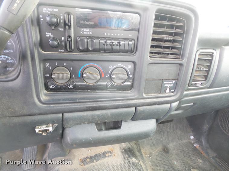 image for item DB2976 2000 Chevrolet Silverado 1500 pickup truck