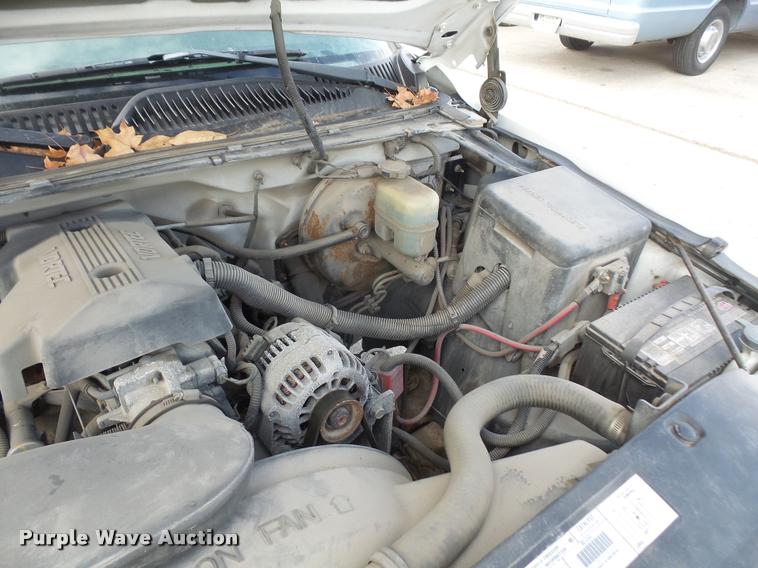 image for item DB2976 2000 Chevrolet Silverado 1500 pickup truck