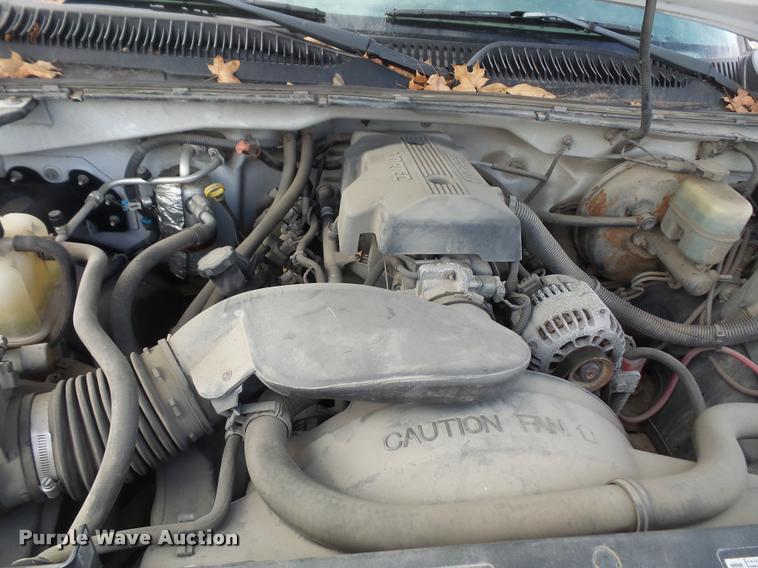 image for item DB2976 2000 Chevrolet Silverado 1500 pickup truck