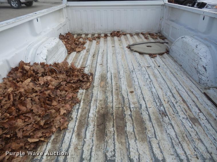 image for item DB2976 2000 Chevrolet Silverado 1500 pickup truck