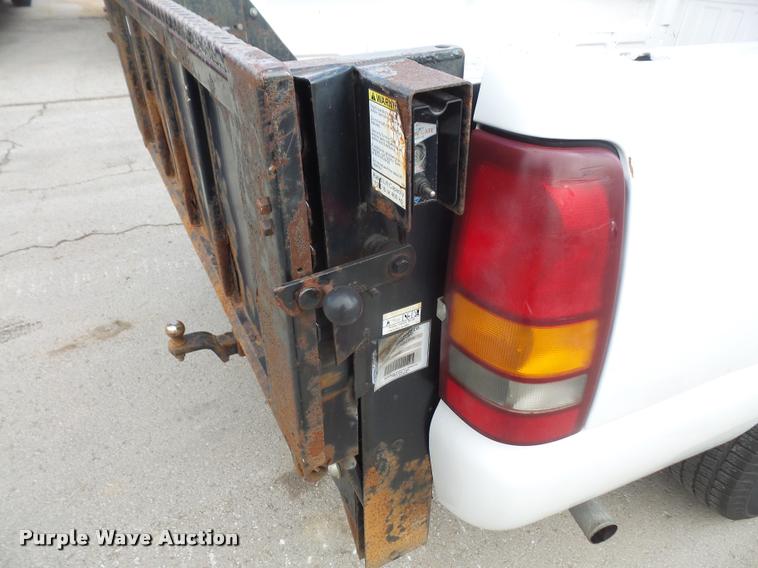 image for item DB2976 2000 Chevrolet Silverado 1500 pickup truck