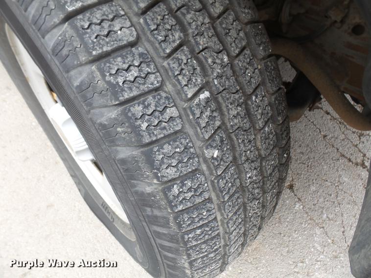 image for item DB2976 2000 Chevrolet Silverado 1500 pickup truck