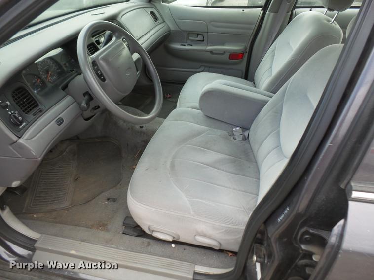 image for item DB2977 2000 Ford Crown Victoria Police Interceptor