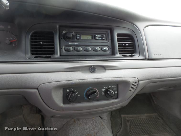 image for item DB2977 2000 Ford Crown Victoria Police Interceptor
