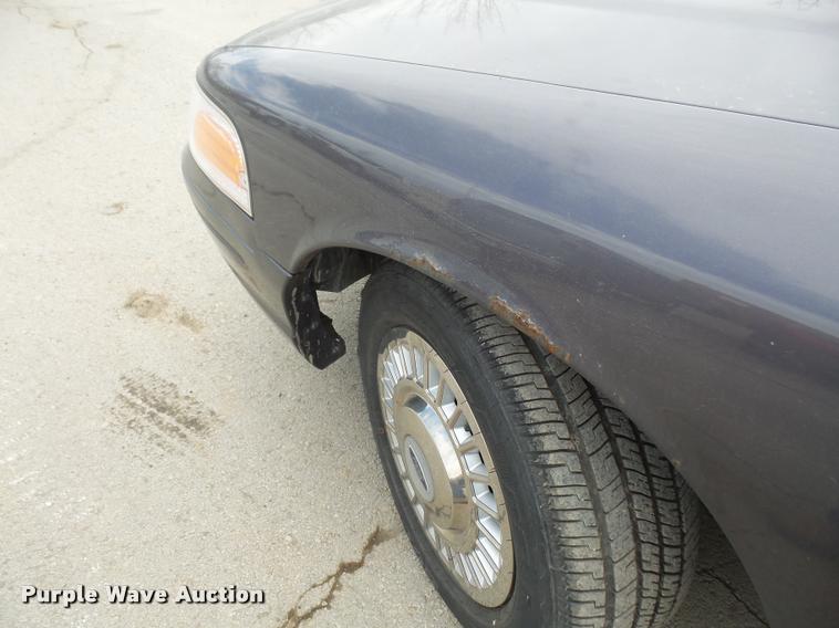 image for item DB2977 2000 Ford Crown Victoria Police Interceptor