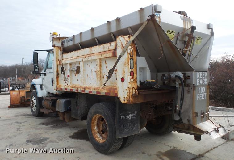 image for item DB2978 2002 International 7400 dump truck
