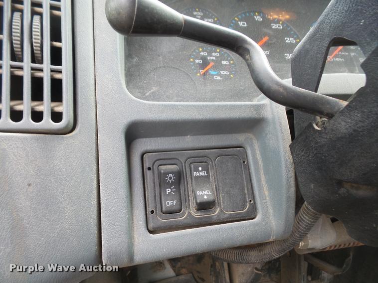 image for item DB2978 2002 International 7400 dump truck