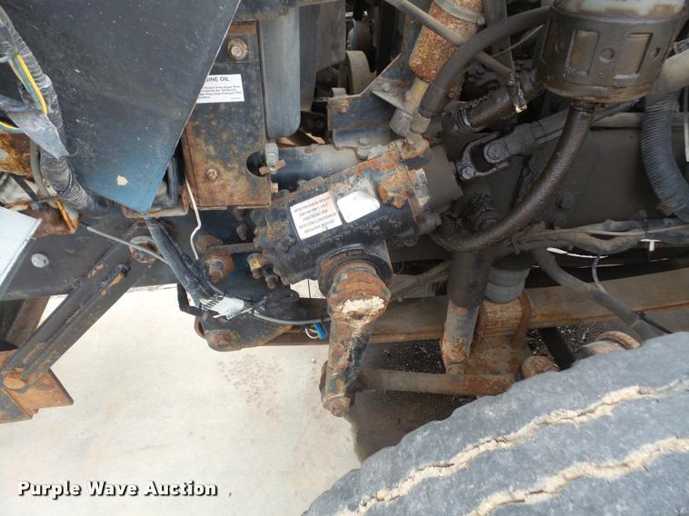 image for item DB2978 2002 International 7400 dump truck