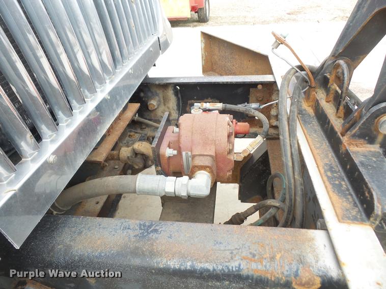 image for item DB2978 2002 International 7400 dump truck