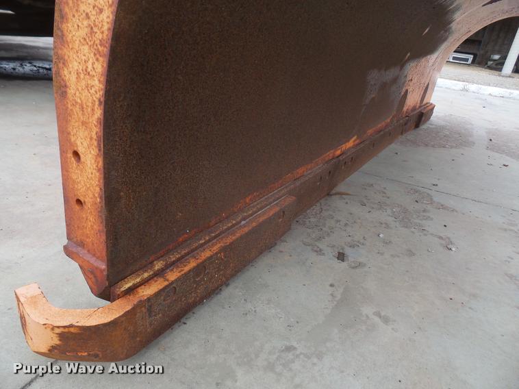 image for item DB2978 2002 International 7400 dump truck