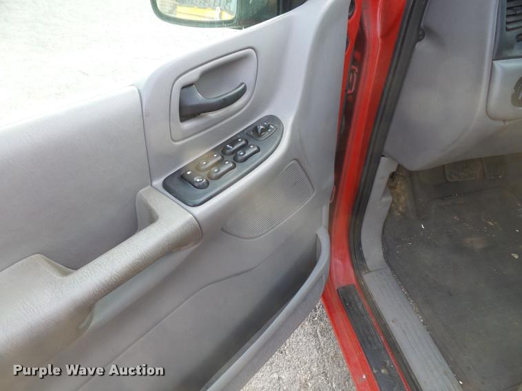 image for item DB2982 2001 Ford Windstar van