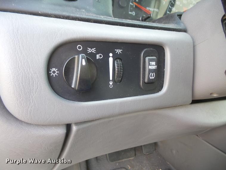 image for item DB2983 2001 Ford Windstar van