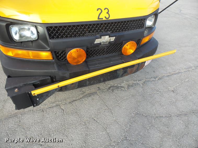 image for item DB2984 2006 Chevrolet Express 3500 Cargo school bus