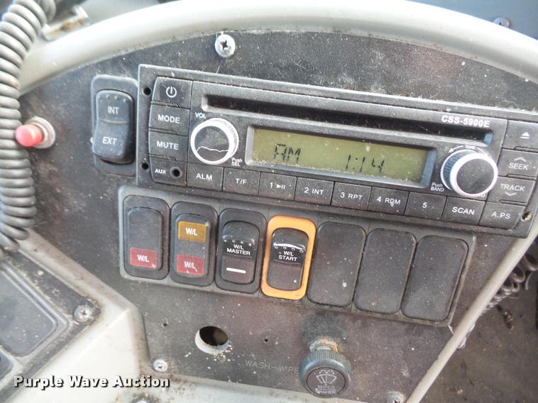 image for item DB2985 2002 Chevrolet Blue Bird school bus