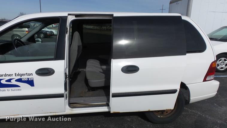 image for item DB3772 2003 Ford Windstar van
