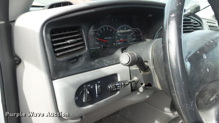image for item DB3772 2003 Ford Windstar van