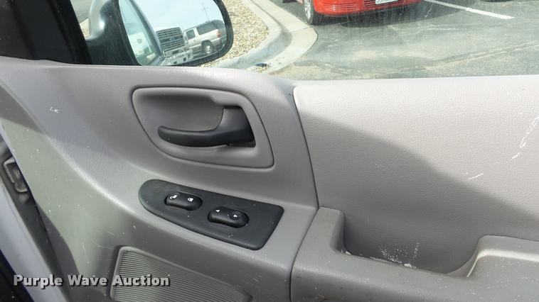 image for item DB3772 2003 Ford Windstar van