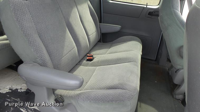 image for item DB3772 2003 Ford Windstar van