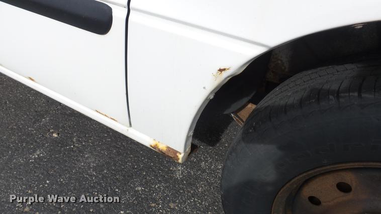 image for item DB3772 2003 Ford Windstar van