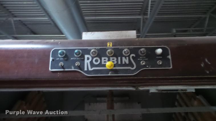 image for item DF9226 Robbins hatchery incubator