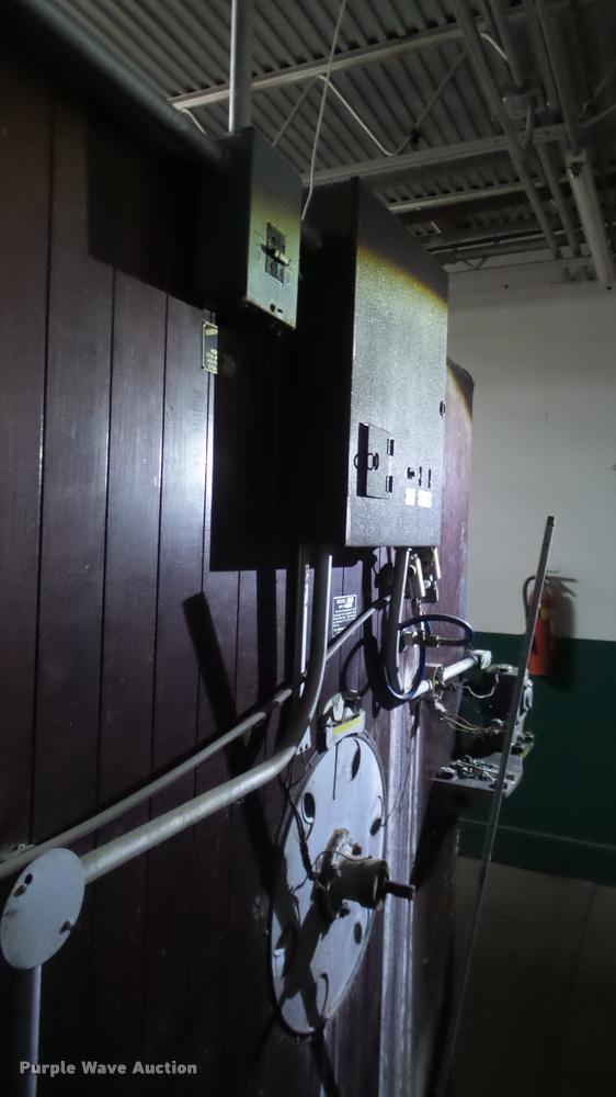 image for item DF9226 Robbins hatchery incubator