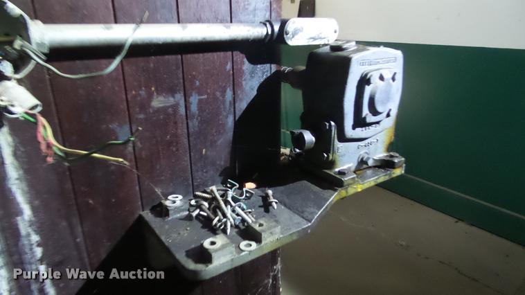 image for item DF9226 Robbins hatchery incubator