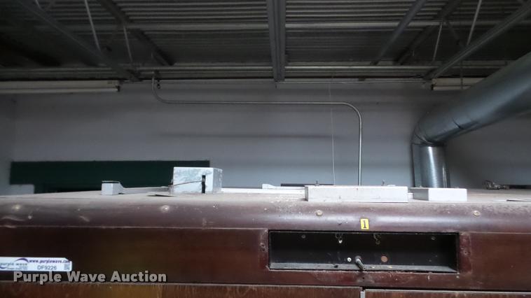 image for item DF9226 Robbins hatchery incubator