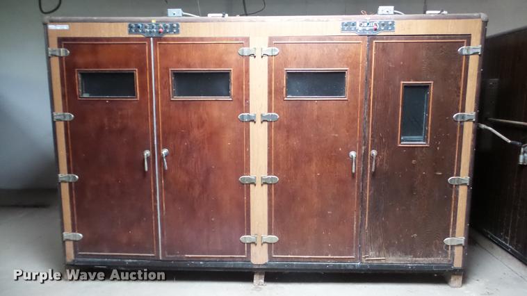 image for item DF9229 Robbins hatchery incubator