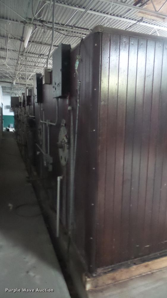 image for item DF9229 Robbins hatchery incubator