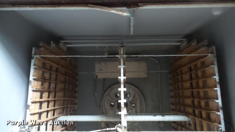 image for item DF9229 Robbins hatchery incubator