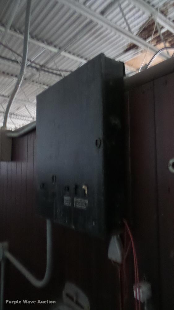 image for item DF9229 Robbins hatchery incubator