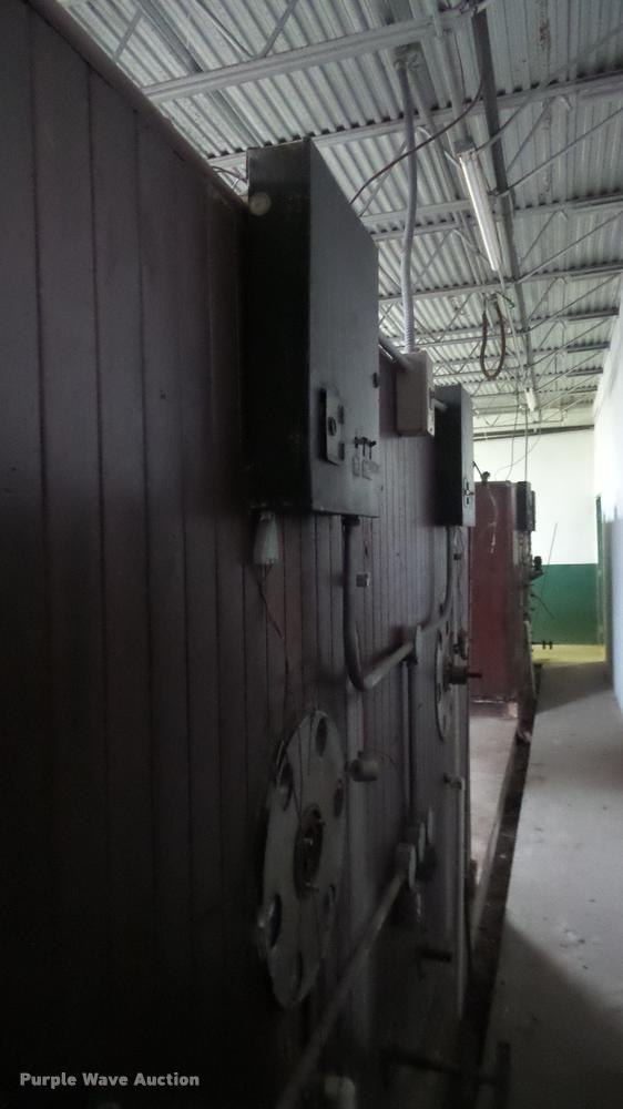 image for item DF9229 Robbins hatchery incubator