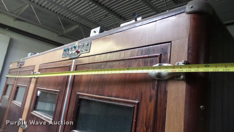 image for item DF9230 Robbins hatchery incubator