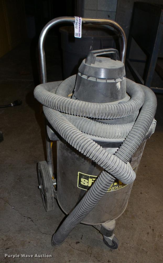 image for item DF9652 Vacuum