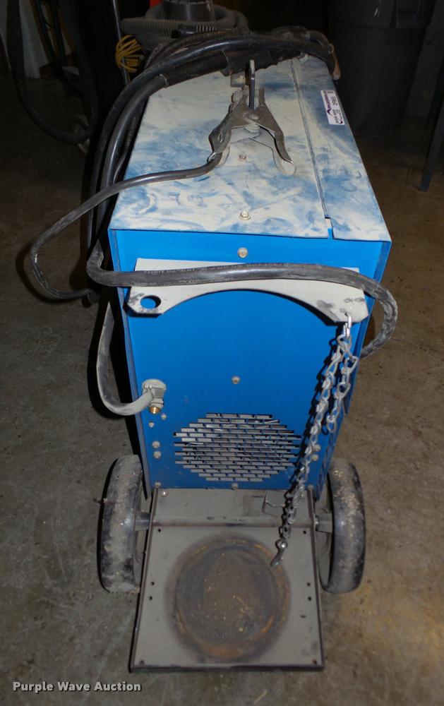 image for item DF9655 Miller Millermatic 200 MIG welder