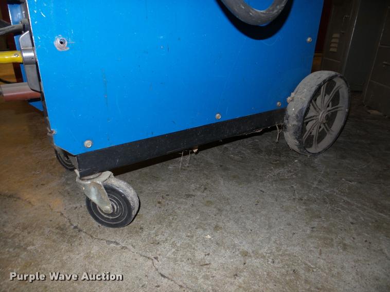 image for item DF9655 Miller Millermatic 200 MIG welder